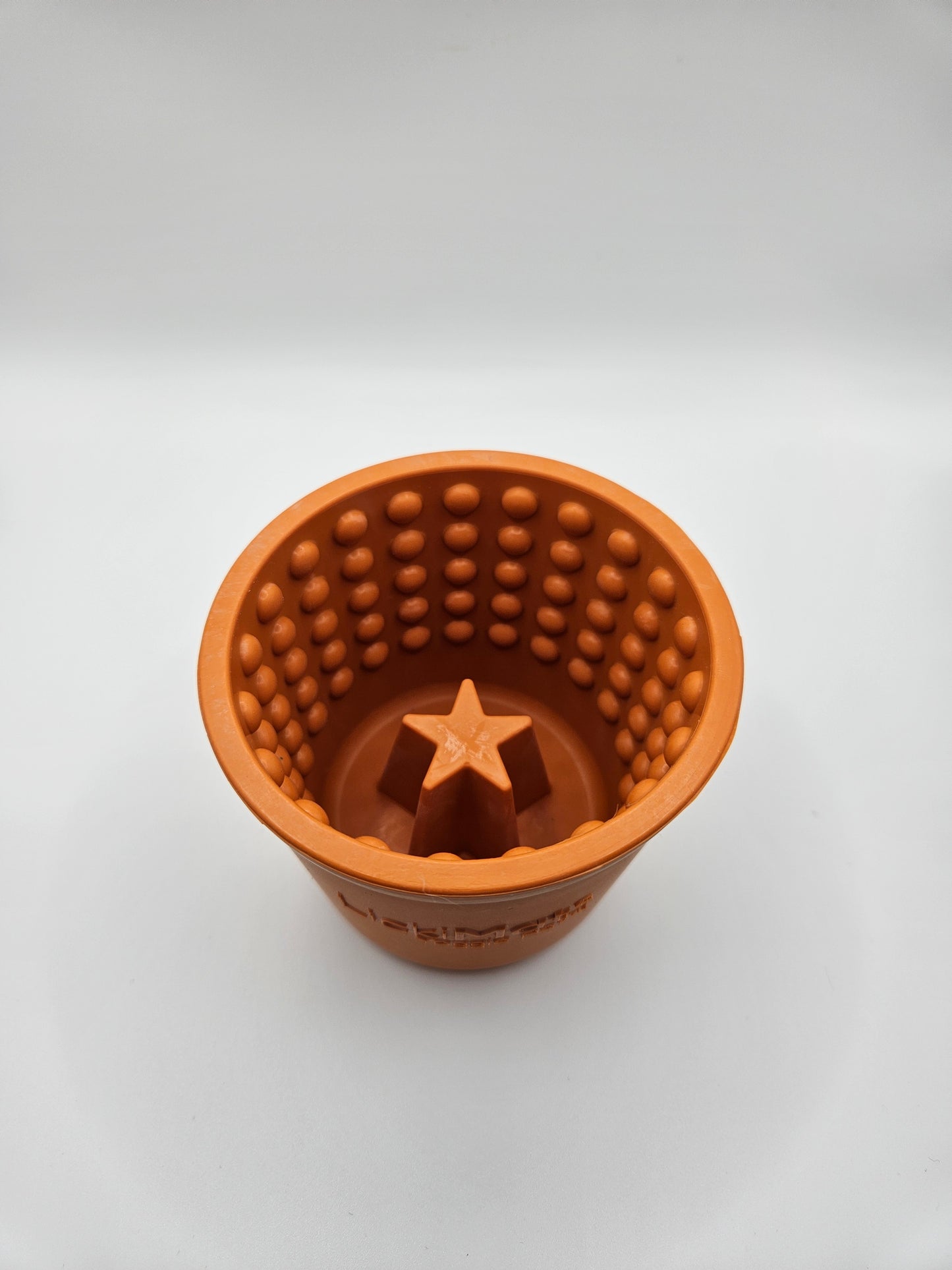 LickiMat Yoggie Pot